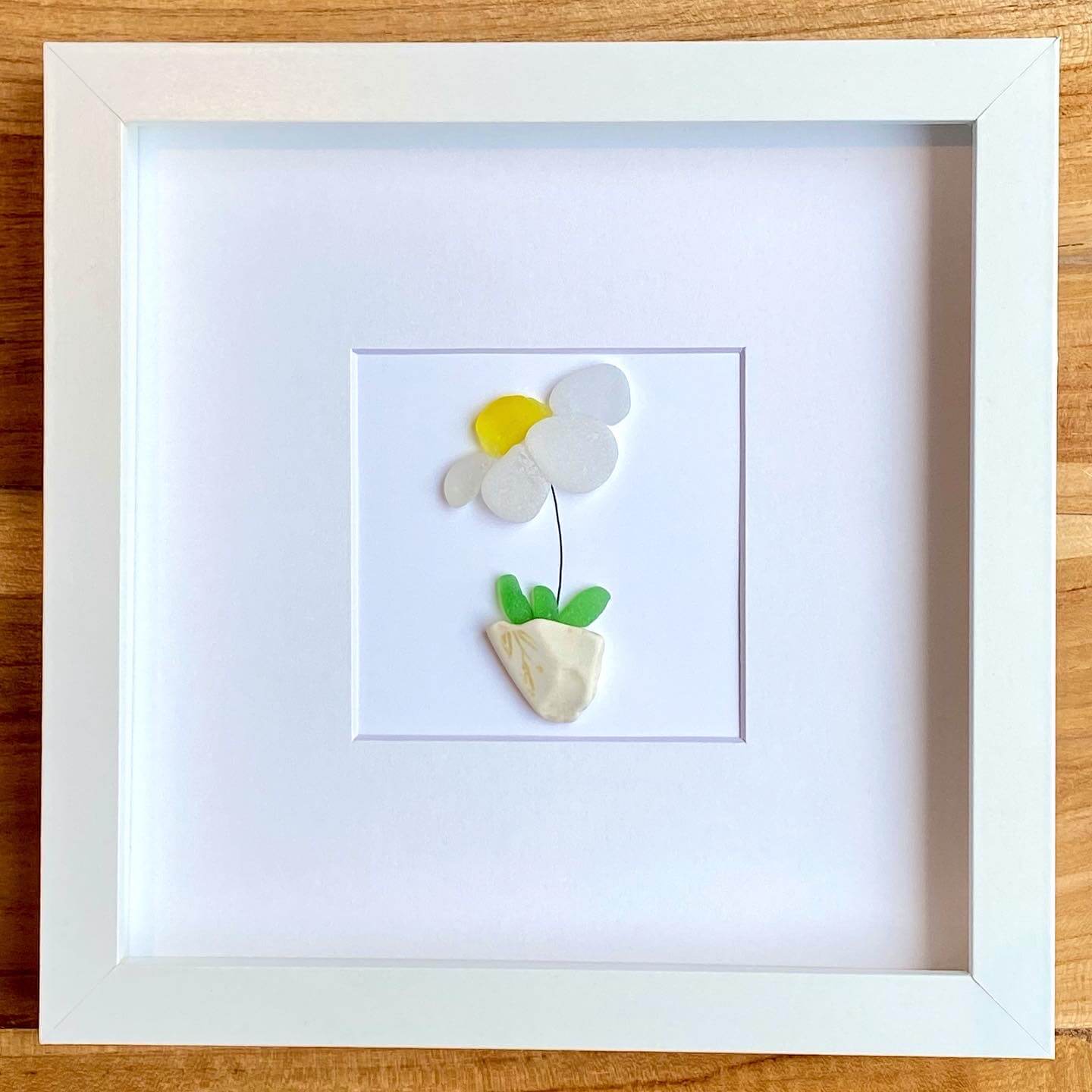 single daisy sea glass artwork